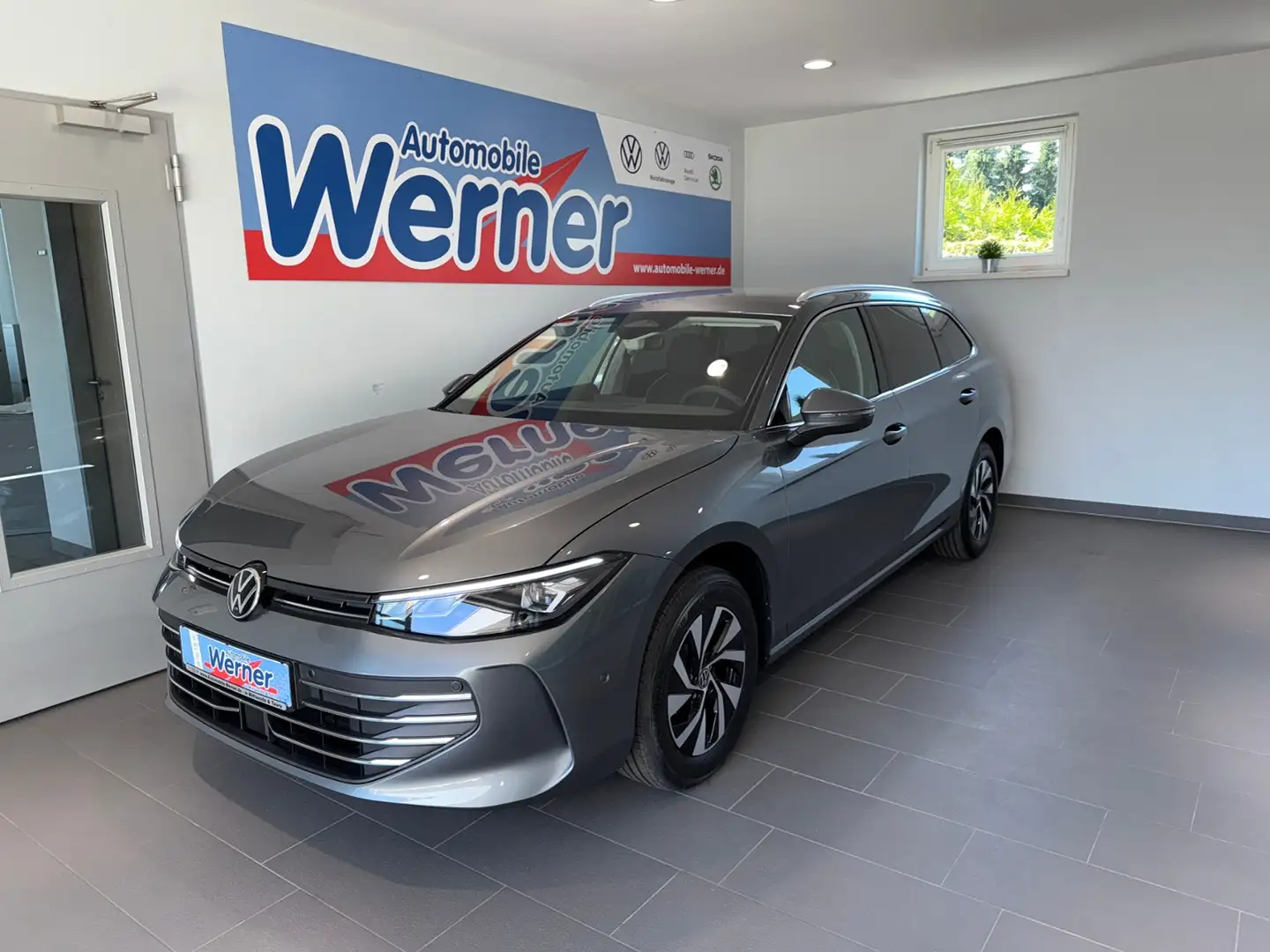 Volkswagen Passat Business 2.0TDI AHK Navi Kameras LED Grau - 2