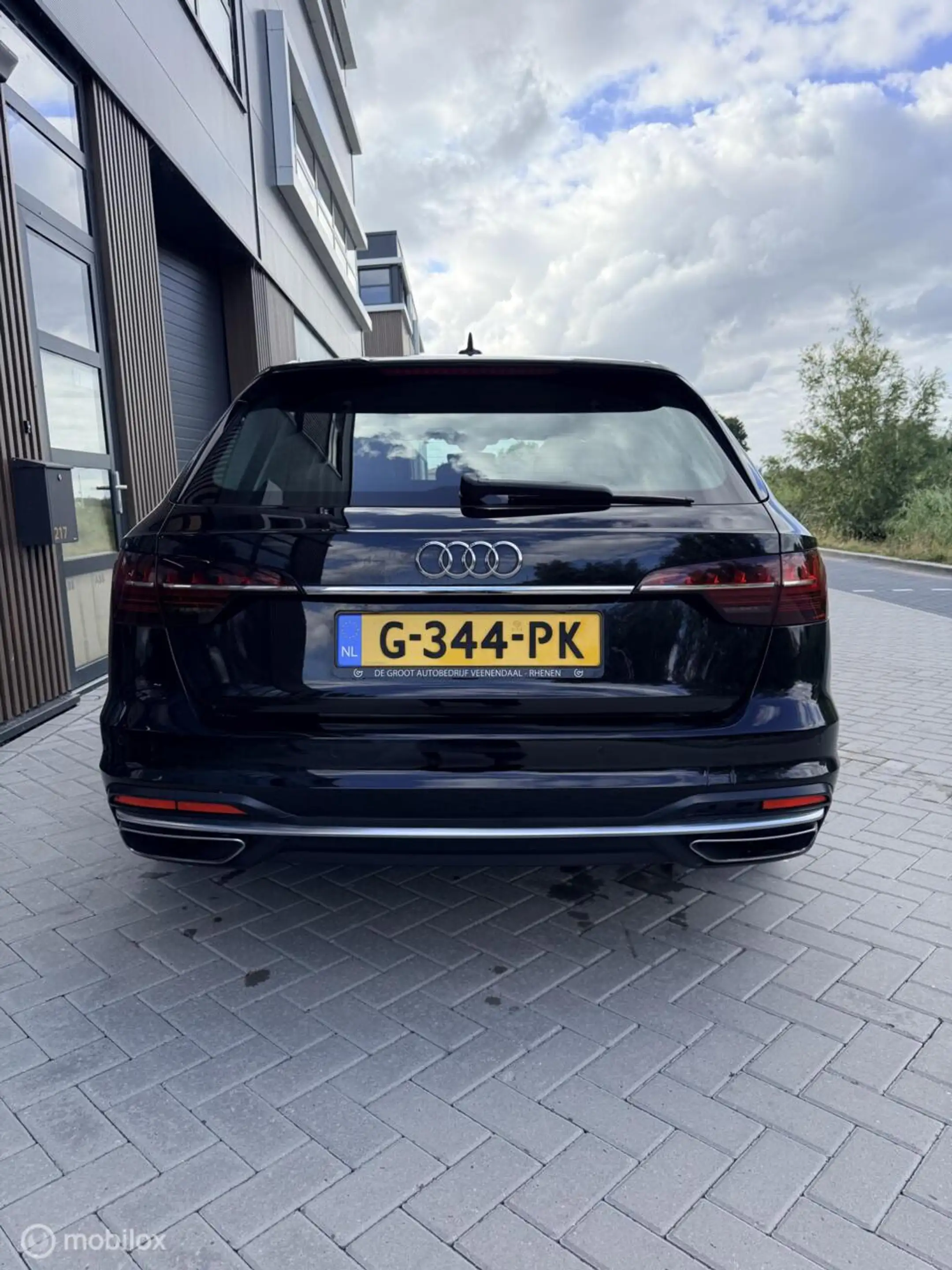 Audi A4 Avant 35 TFSI Launch S EDITION NAP/LEER/GARANTIE — photo 9