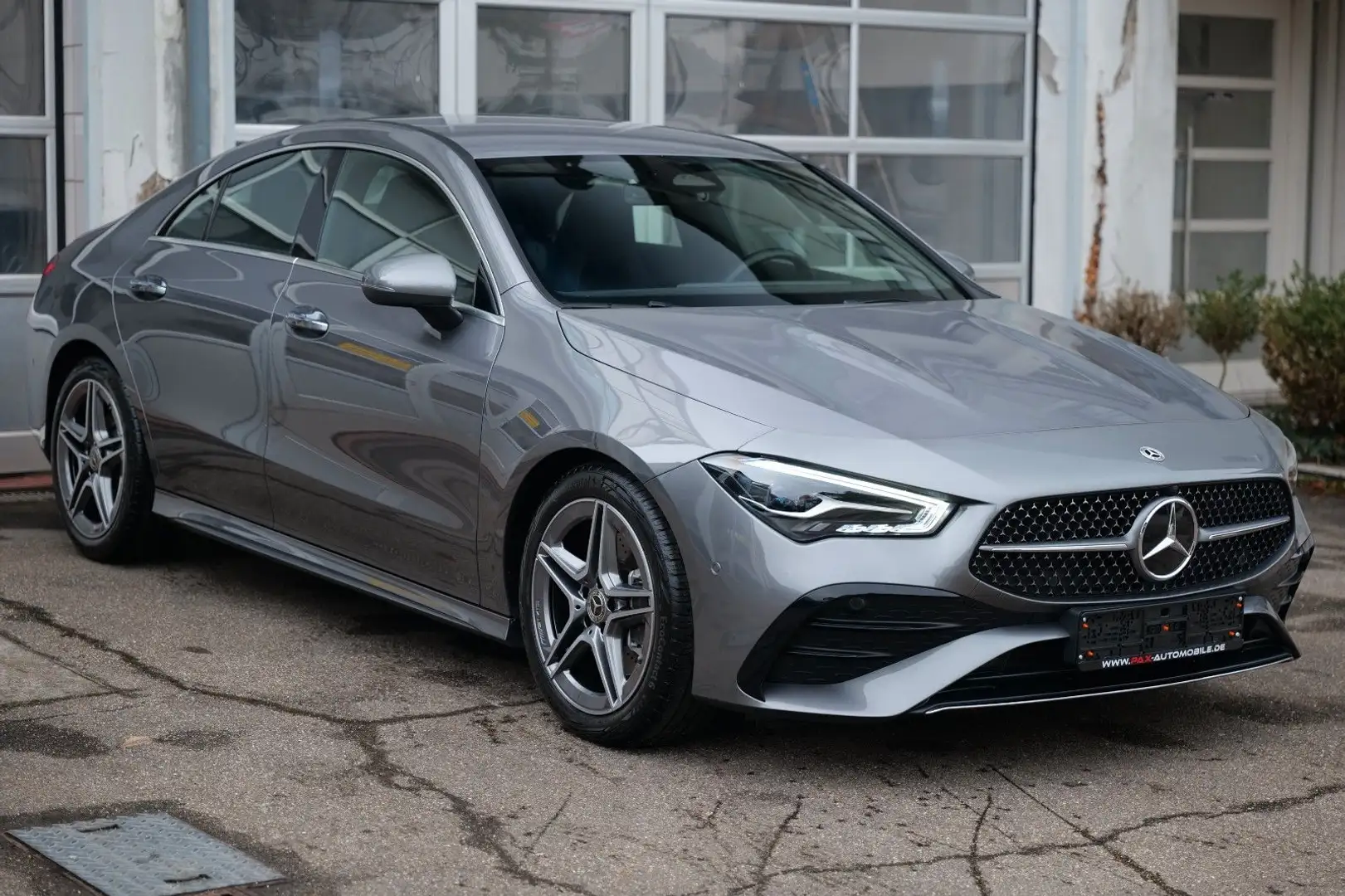 Mercedes-Benz CLA 200 d AMG Line Advanced Plus WIDESCREEN+CAM Grau - 2