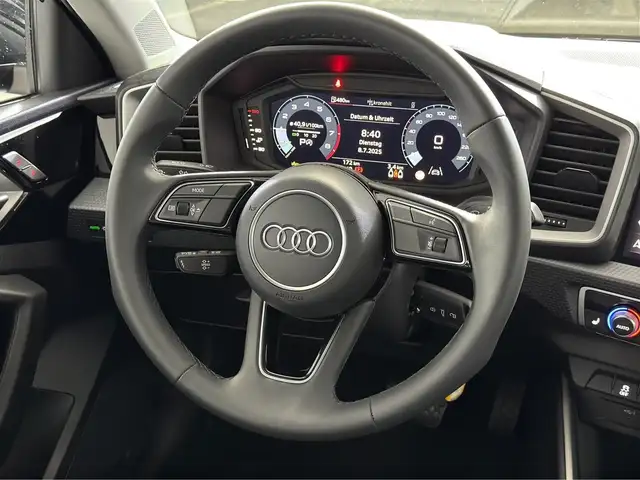 Audi A1 view 8