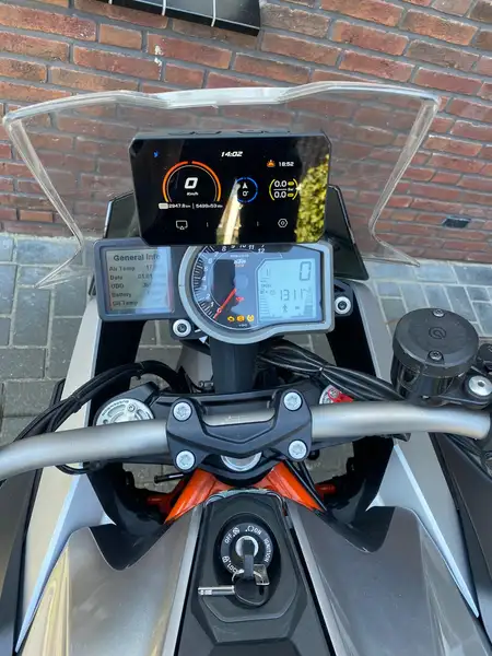 KTM 1290 Super Duke GT - foto 8