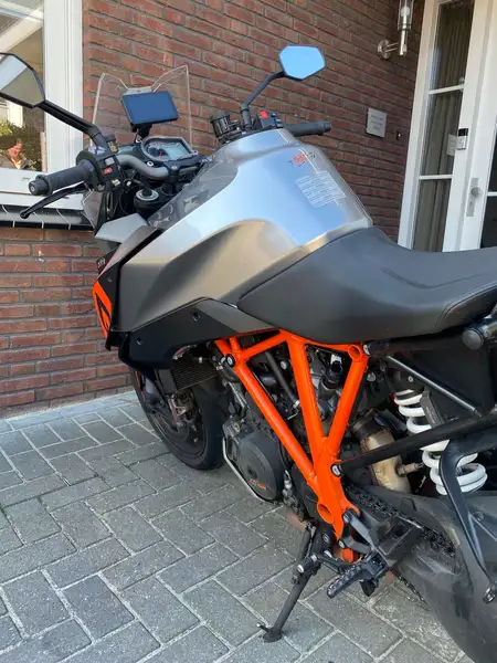KTM 1290 Super Duke GT - foto 6