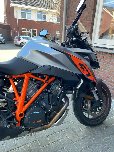 KTM 1290 Super Duke GT - foto 5