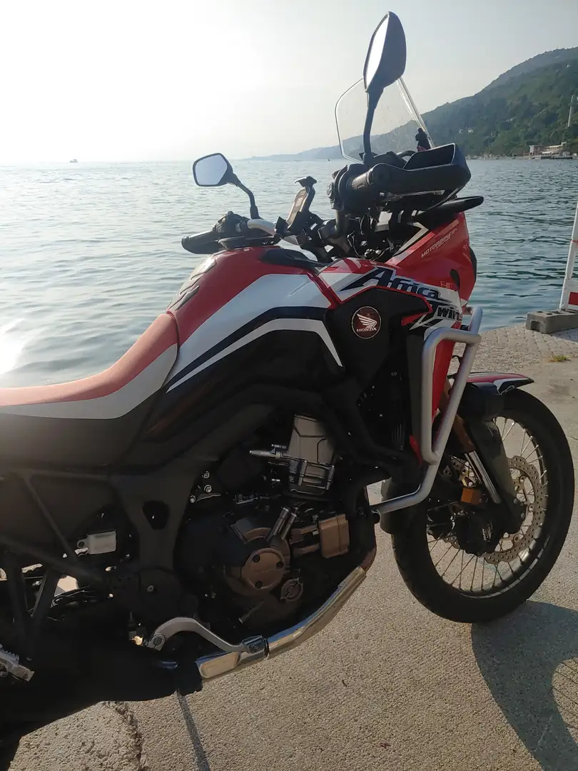 Honda CRF 1000 DCT Travel Edition Tricolour Africa Twin Rot - 2