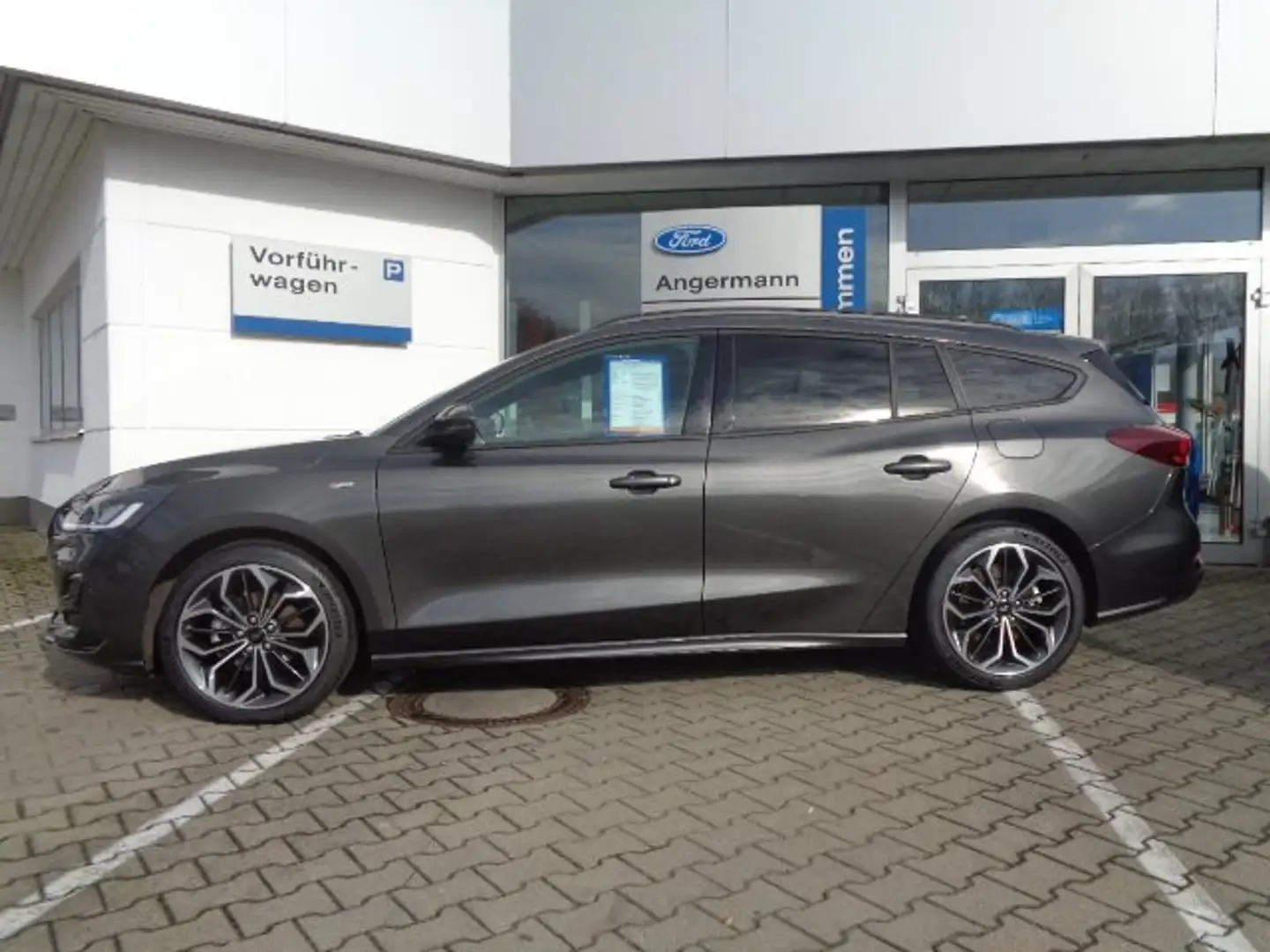 Ford Focus 1.0 Ecoboost ST-Line Style Klimaauto Android-Auto Grau - 2
