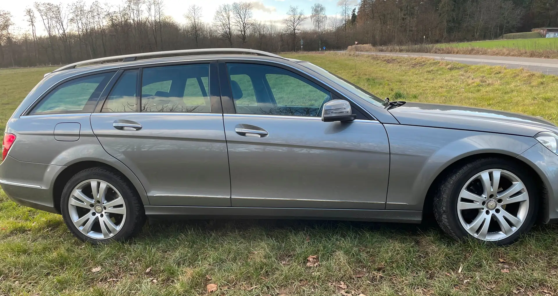 Mercedes-Benz 220 Avantgarde, 4MATIC, Top gepflegt Silber - 2