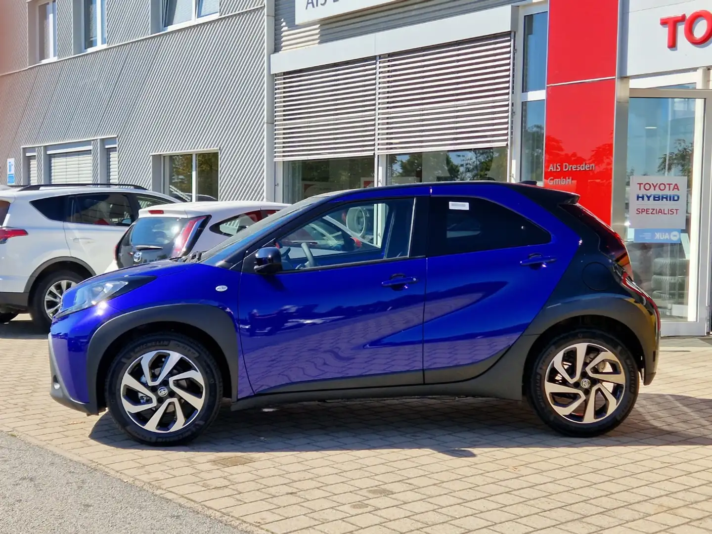 Toyota Aygo X 1.0 VVT-i CVT Teamplayer AppleCarPlay, BT Bleu - 2