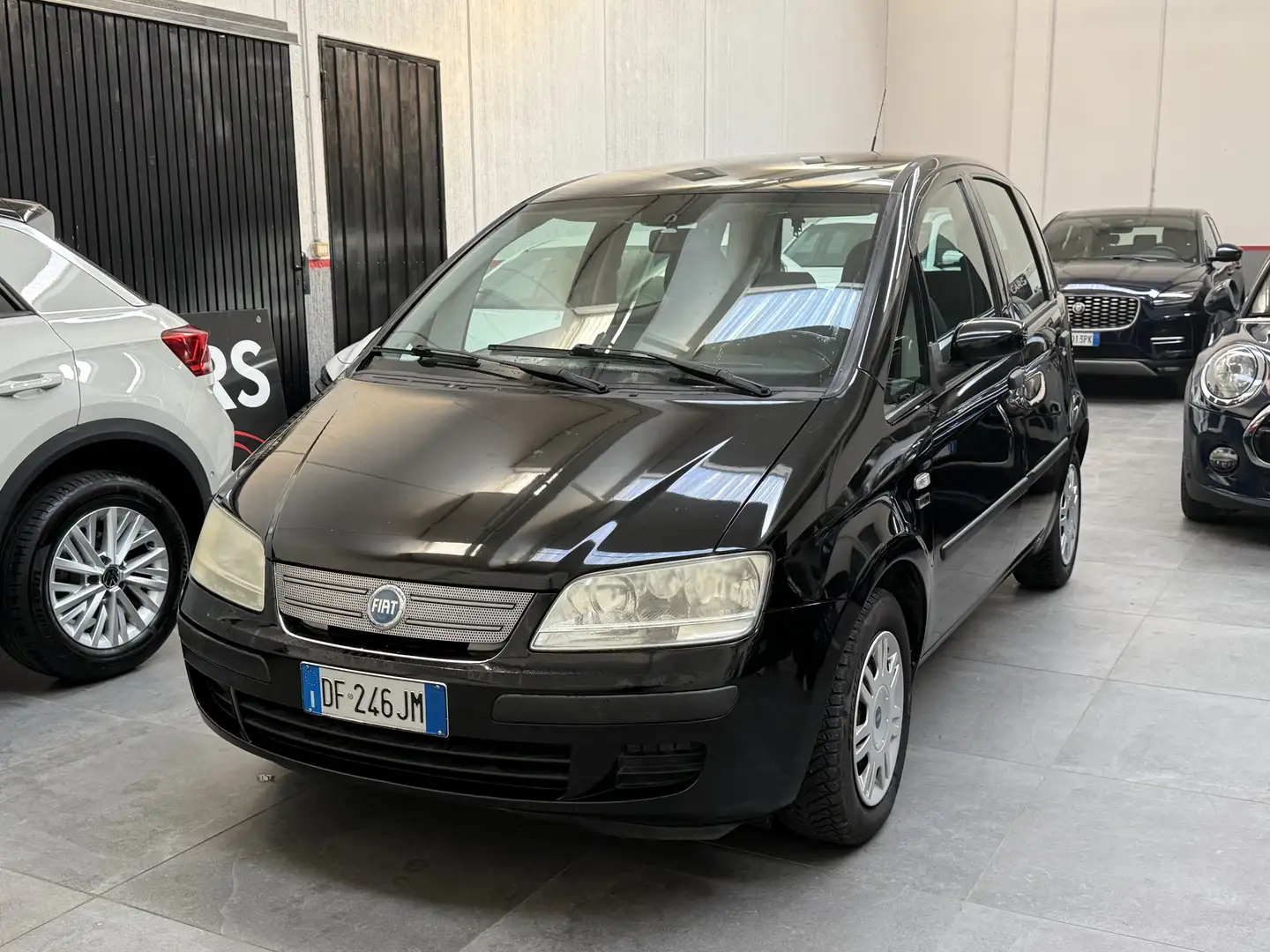 Fiat Idea 1.2 16v Black Label - 2