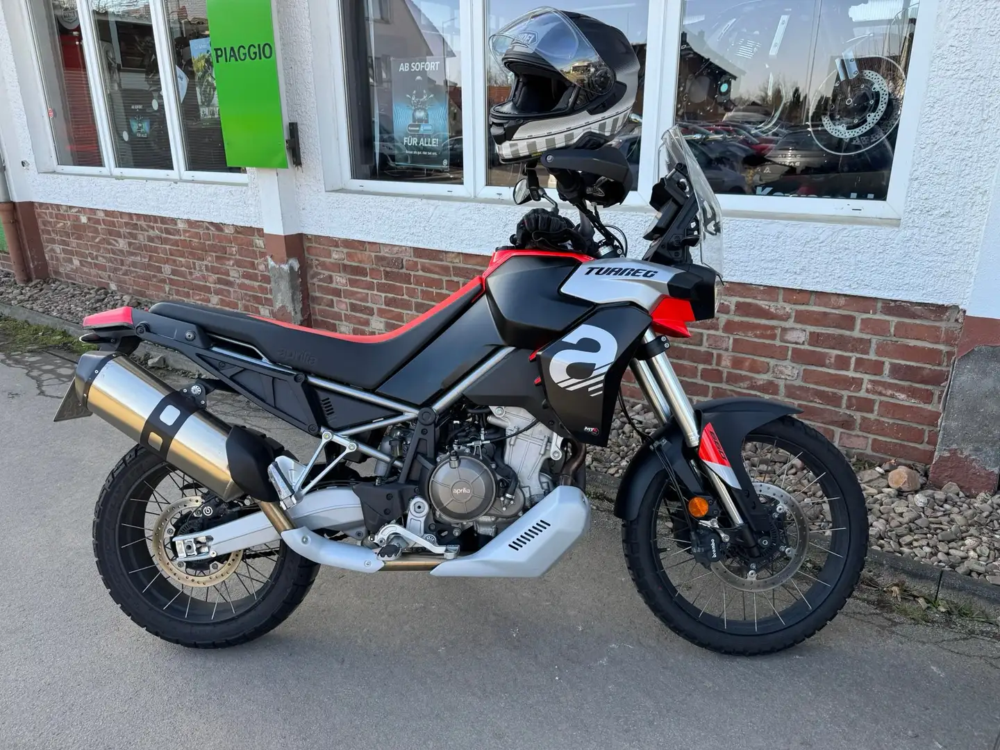 Aprilia Tuareg Piros - 1