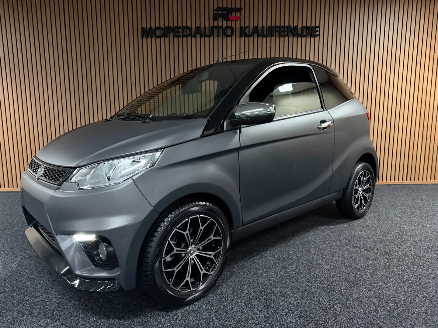 Aixam Coupe Sport Matt Grau | 8 PS | Rückfkahrkamera | - 2