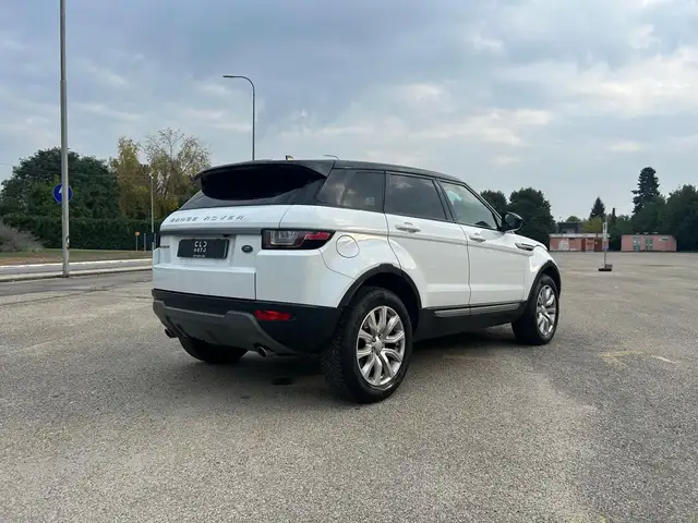 Land Rover Range Rover Evoque view 4