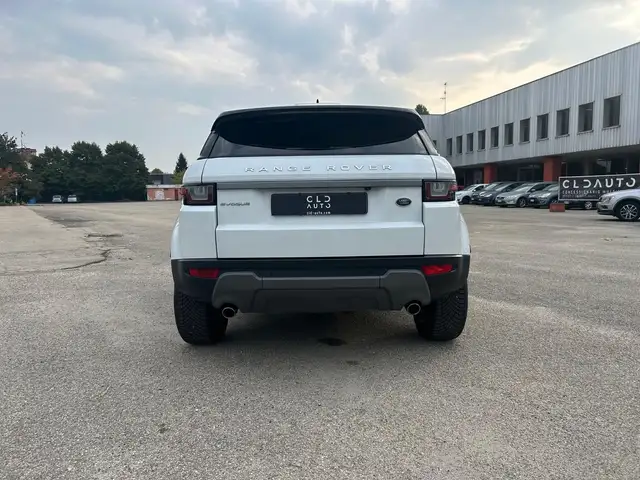 Land Rover Range Rover Evoque view 3