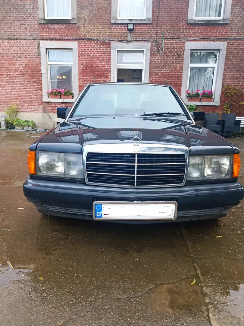 Mercedes-Benz 190 E - 1