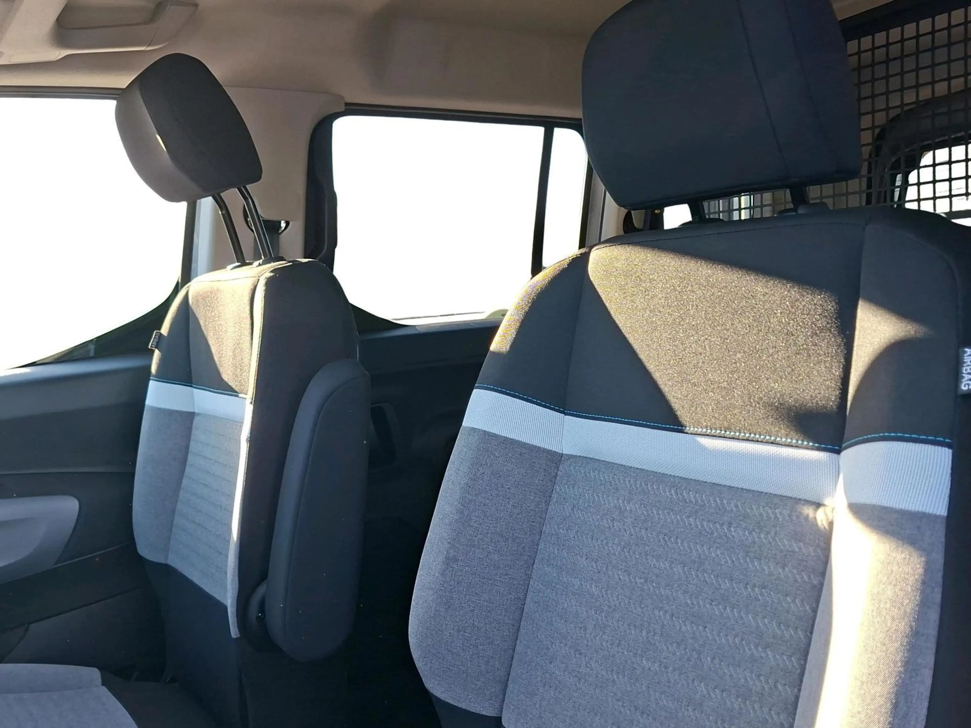 Citroen Berlingo MPV Plus M Diesel 130 EAT8 Kamera LHZ — photo 7