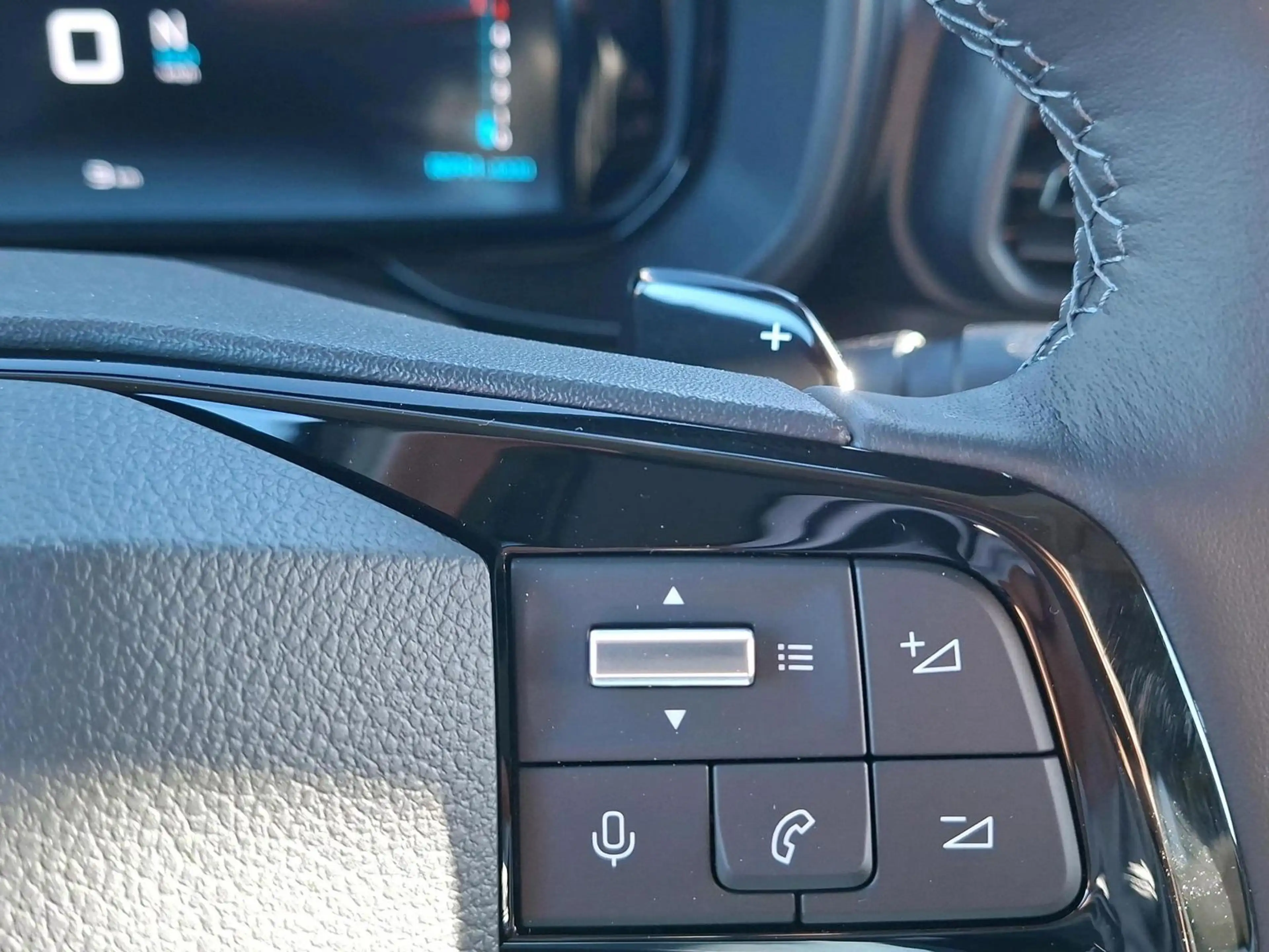 Citroen Berlingo MPV Plus M Diesel 130 EAT8 Kamera LHZ — photo 15
