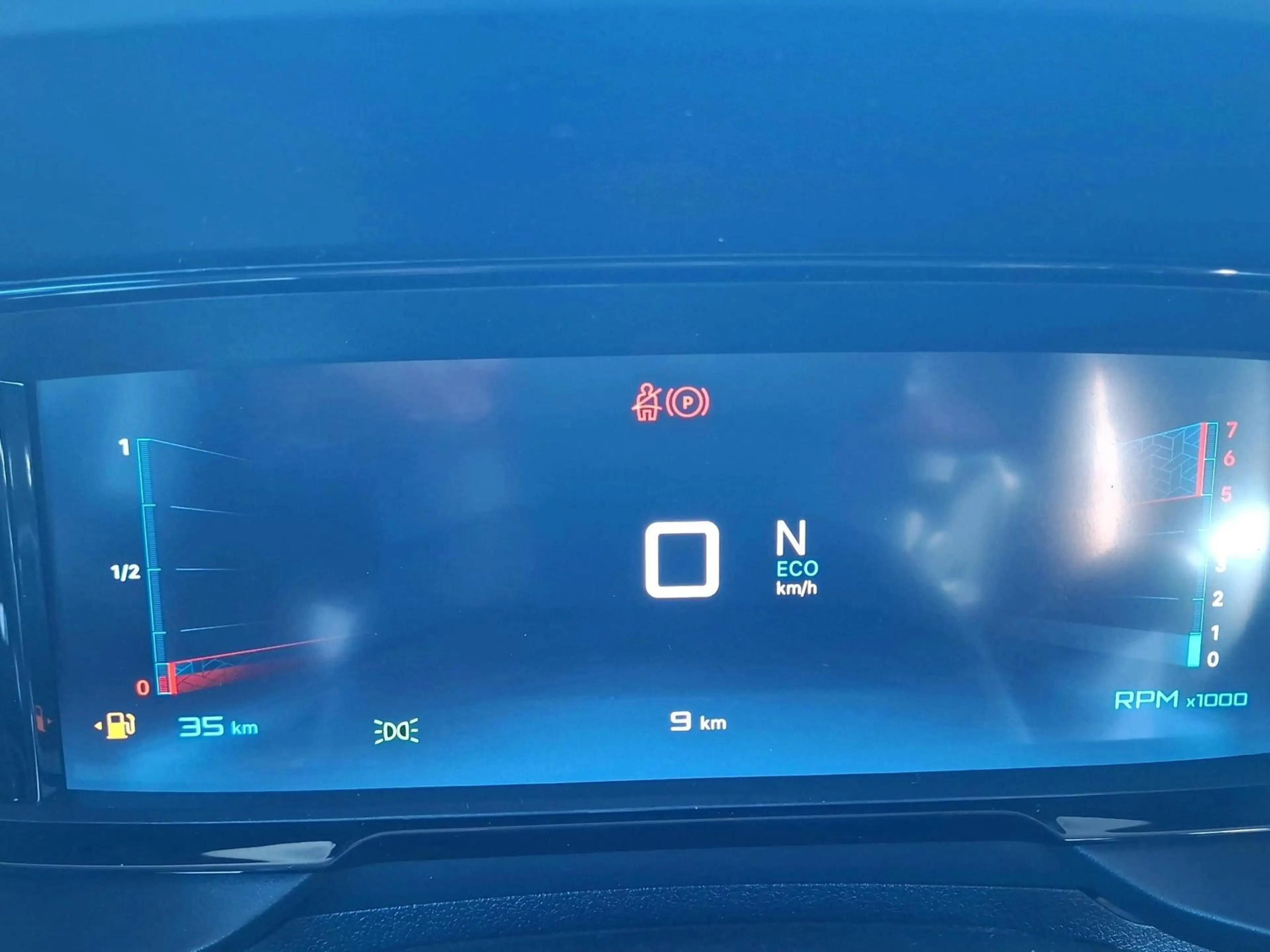 Citroen Berlingo MPV Plus M Diesel 130 EAT8 Kamera LHZ — photo 10