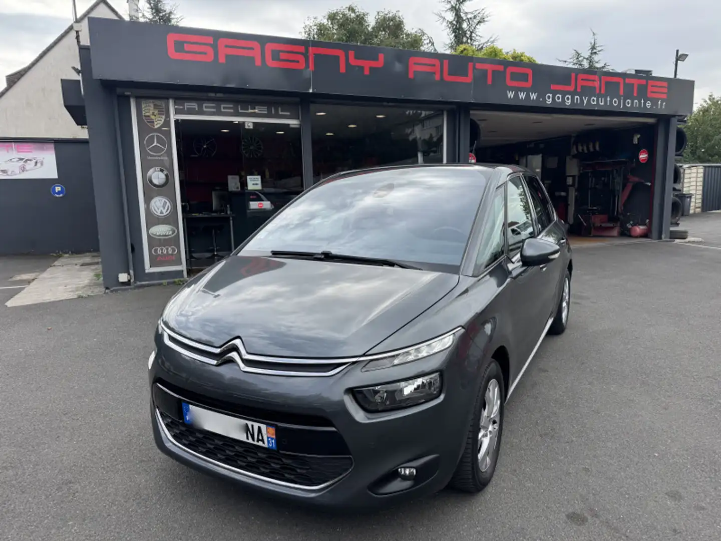 Citroen C4 Picasso PURETECH 130CH INTENSIVE S\u0026S Grau - 1