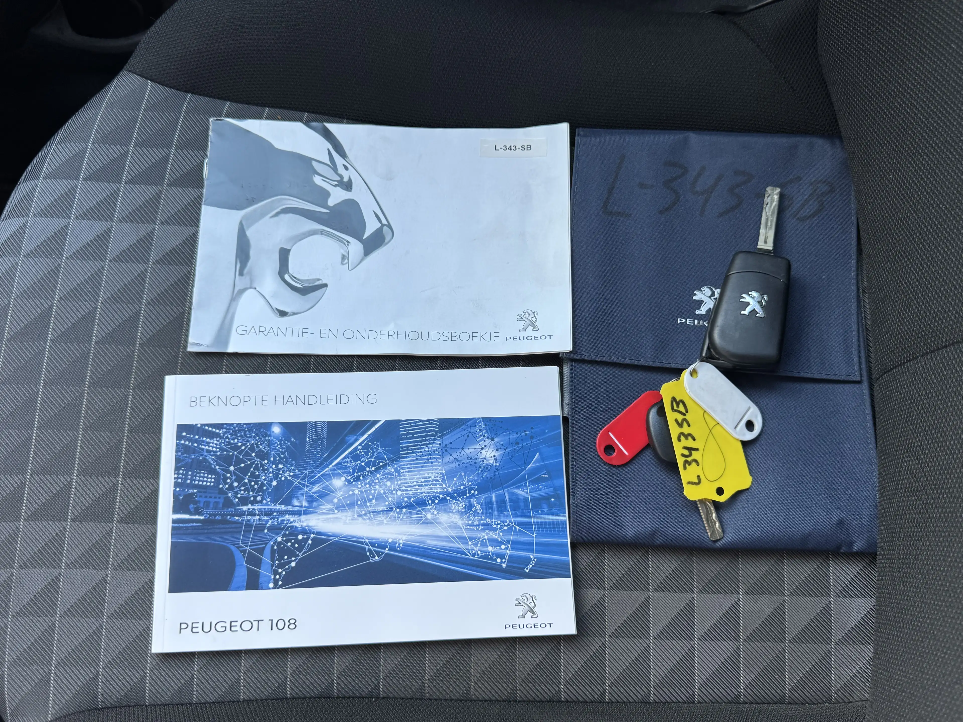 Peugeot 108 1.0 e-VTi | Active 5-Drs | Airco — photo 22