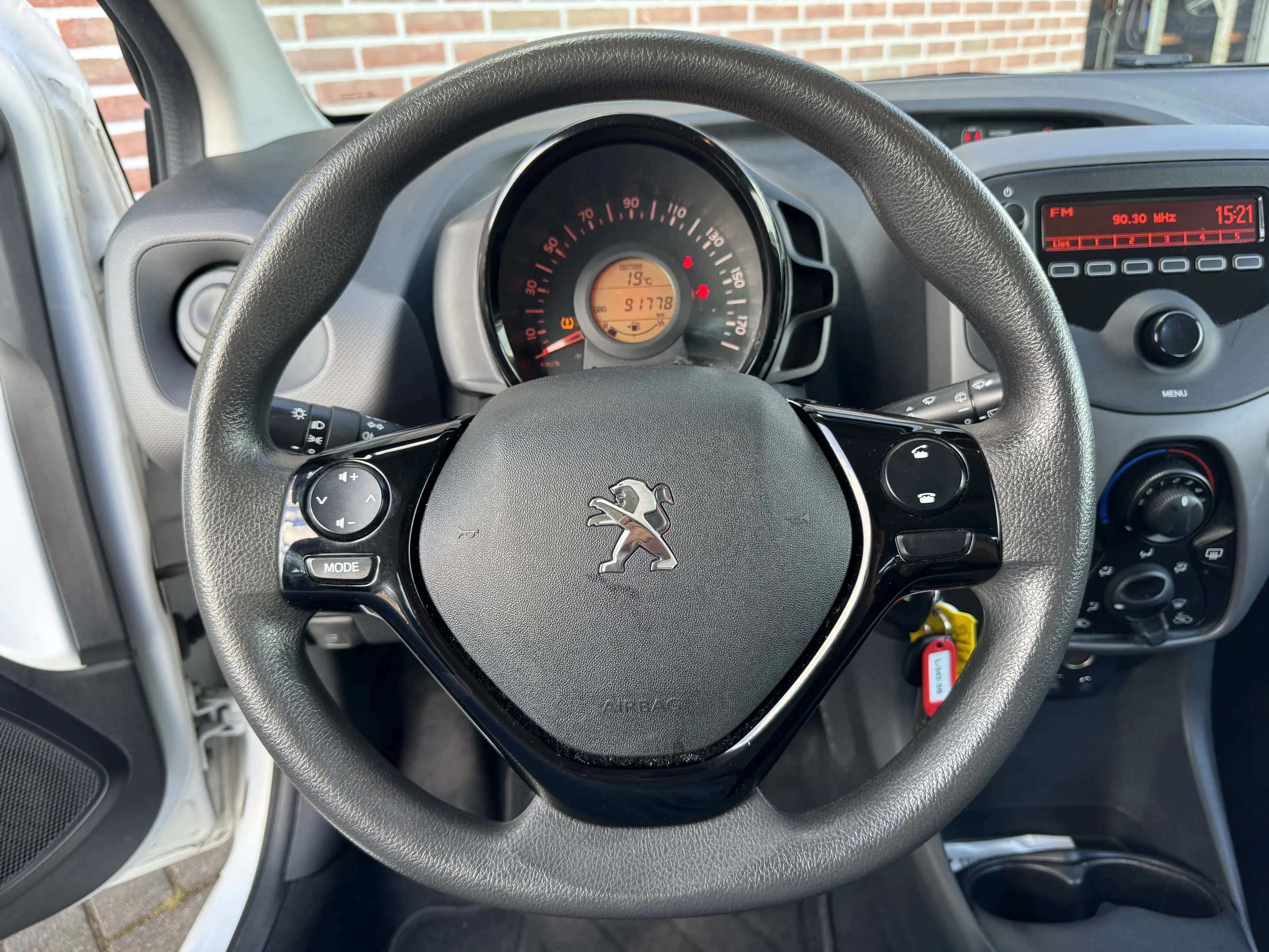 Peugeot 108 1.0 e-VTi | Active 5-Drs | Airco — photo 12
