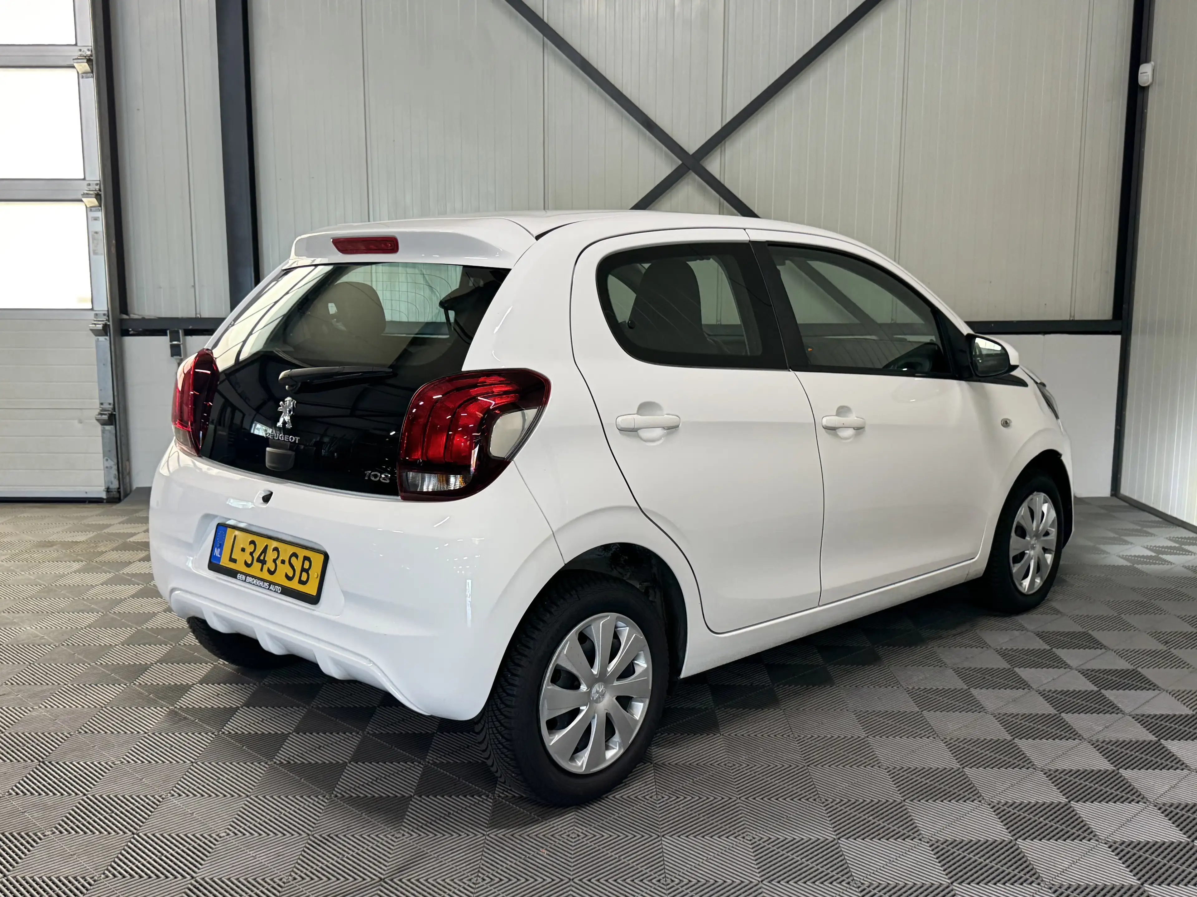 Peugeot 108 1.0 e-VTi | Active 5-Drs | Airco — photo 2