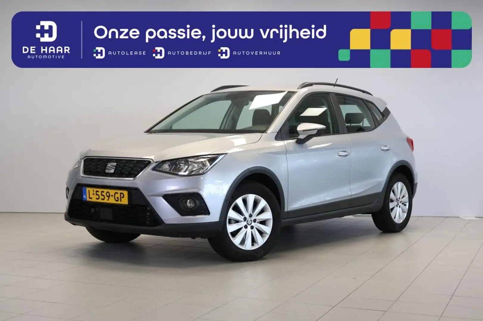 SEAT Arona 1.0 TSI Style - Parkeersensoren voor+achter - Crui Grau - 1