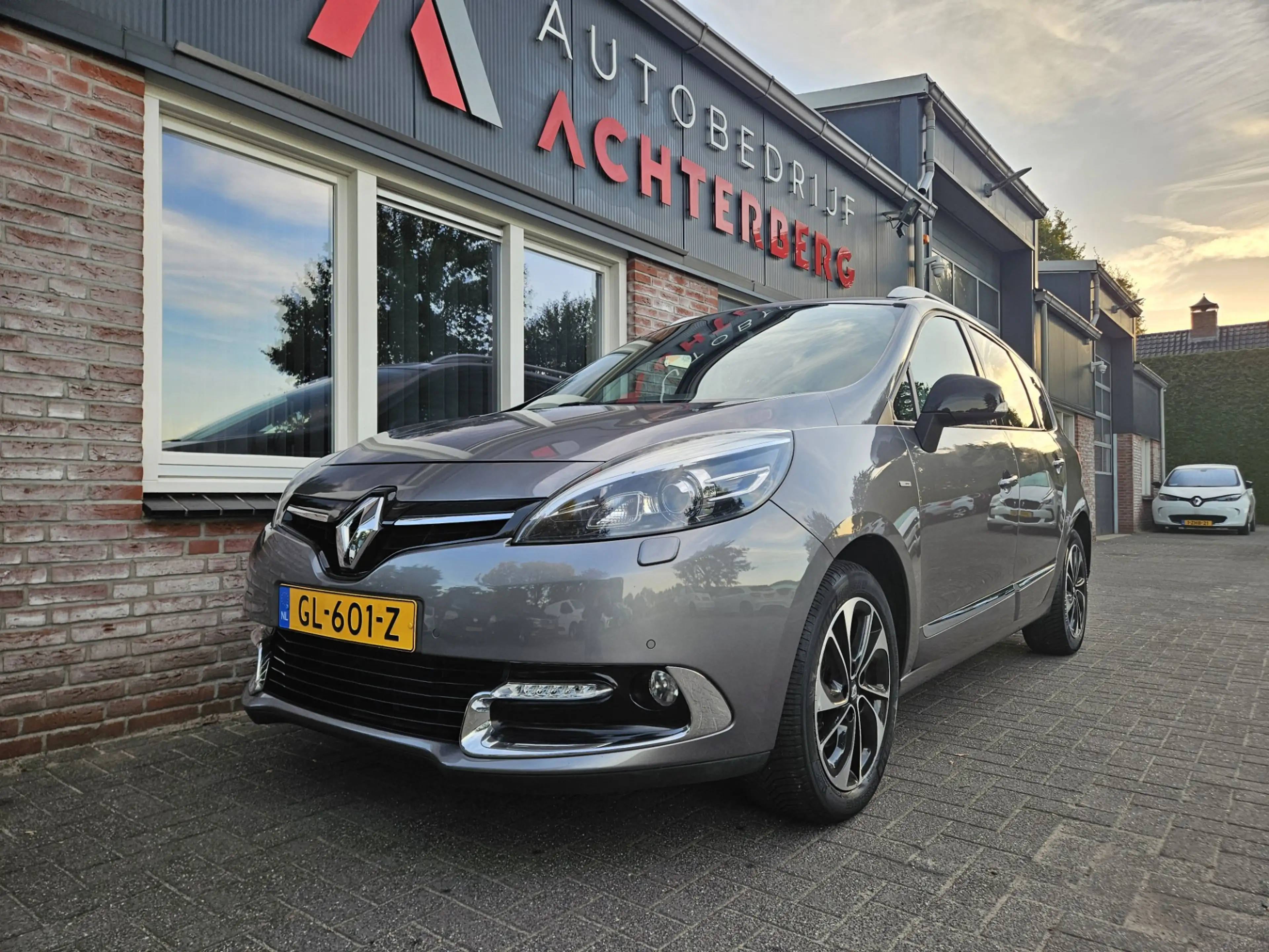 Renault Grand Scenic 1.2 TCe Bose Trekhaak! Camera! NAP! Dealer Onderho — photo 5