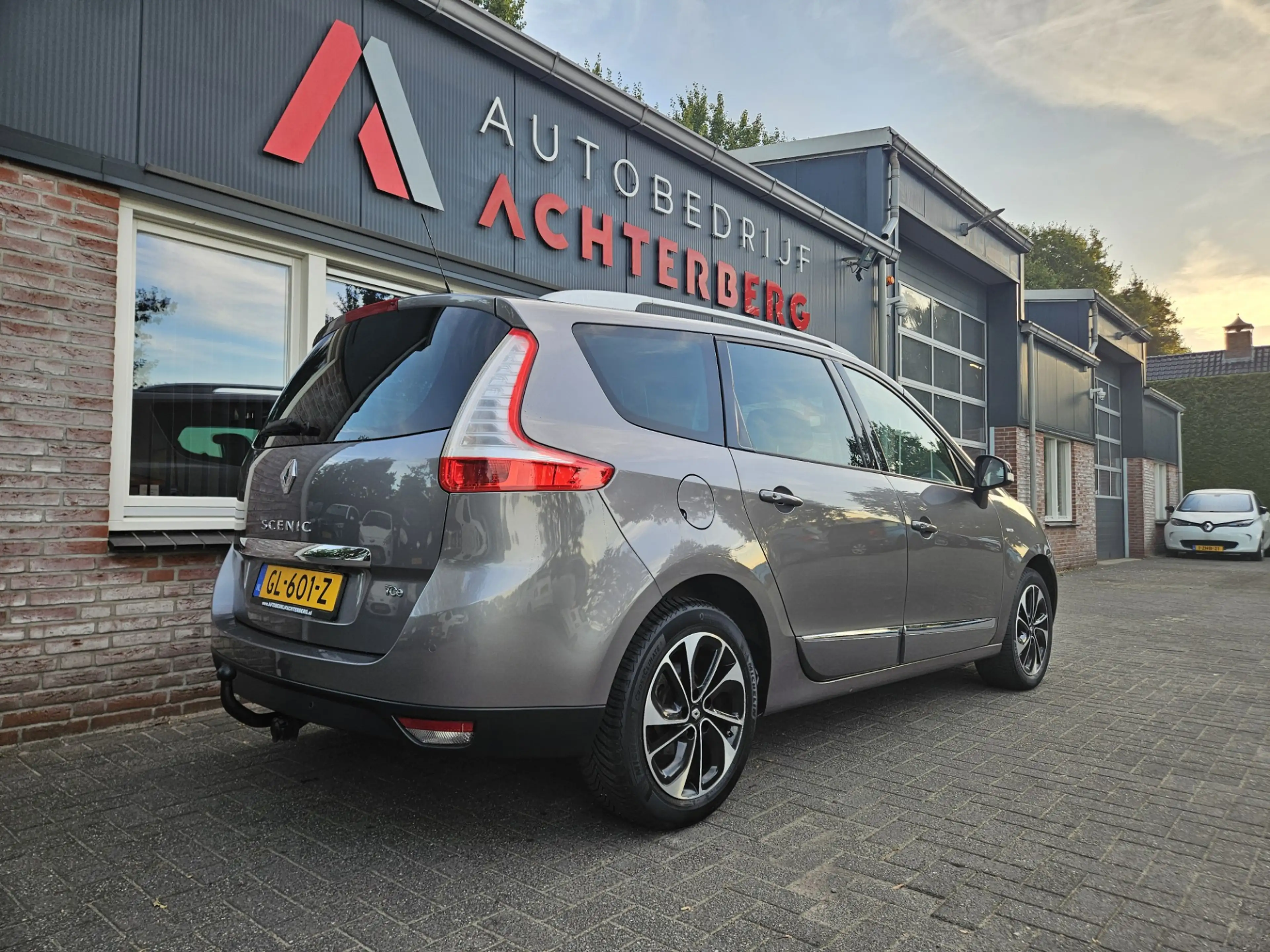 Renault Grand Scenic 1.2 TCe Bose Trekhaak! Camera! NAP! Dealer Onderho — photo 8