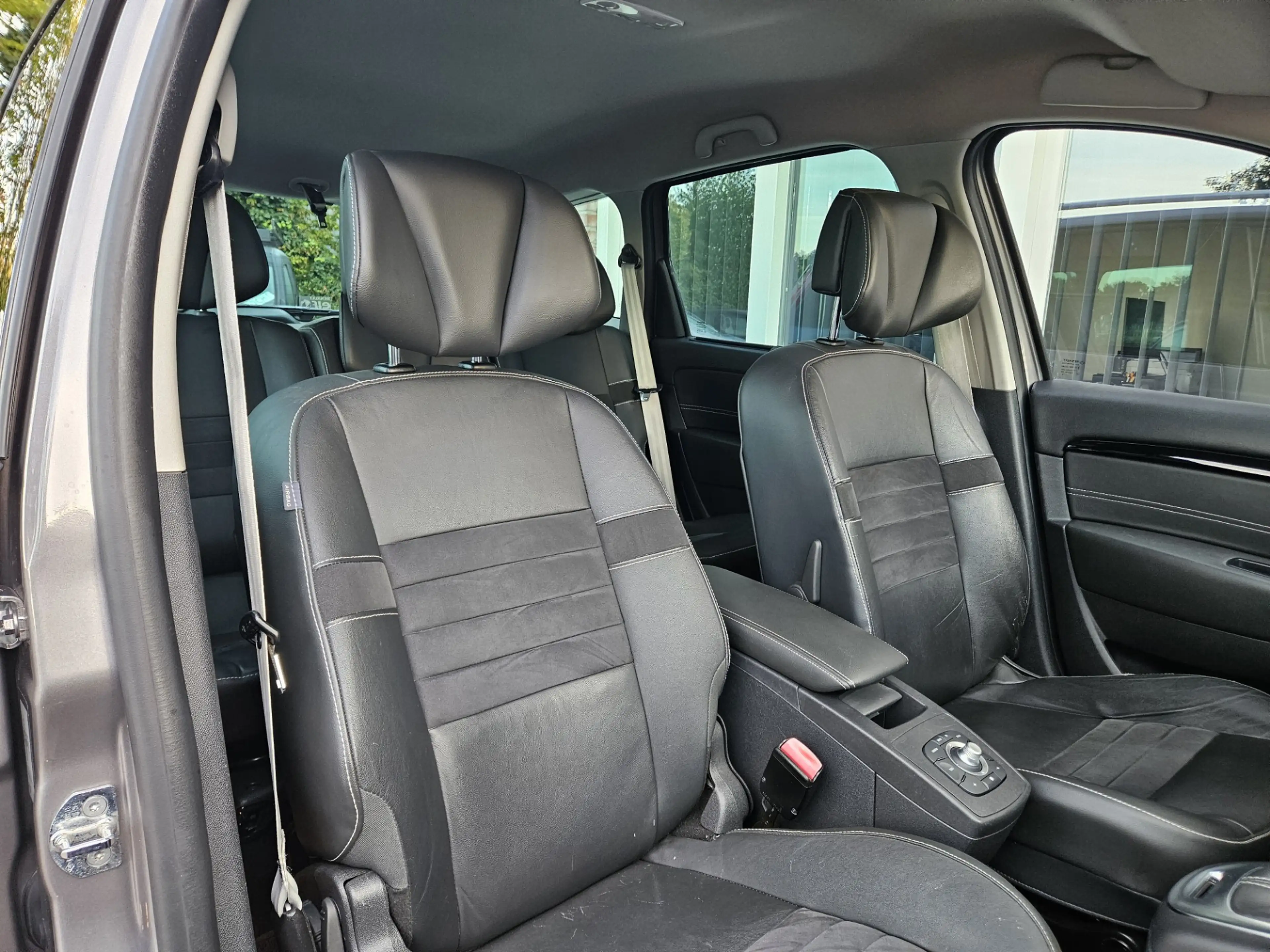 Renault Grand Scenic 1.2 TCe Bose Trekhaak! Camera! NAP! Dealer Onderho — photo 39