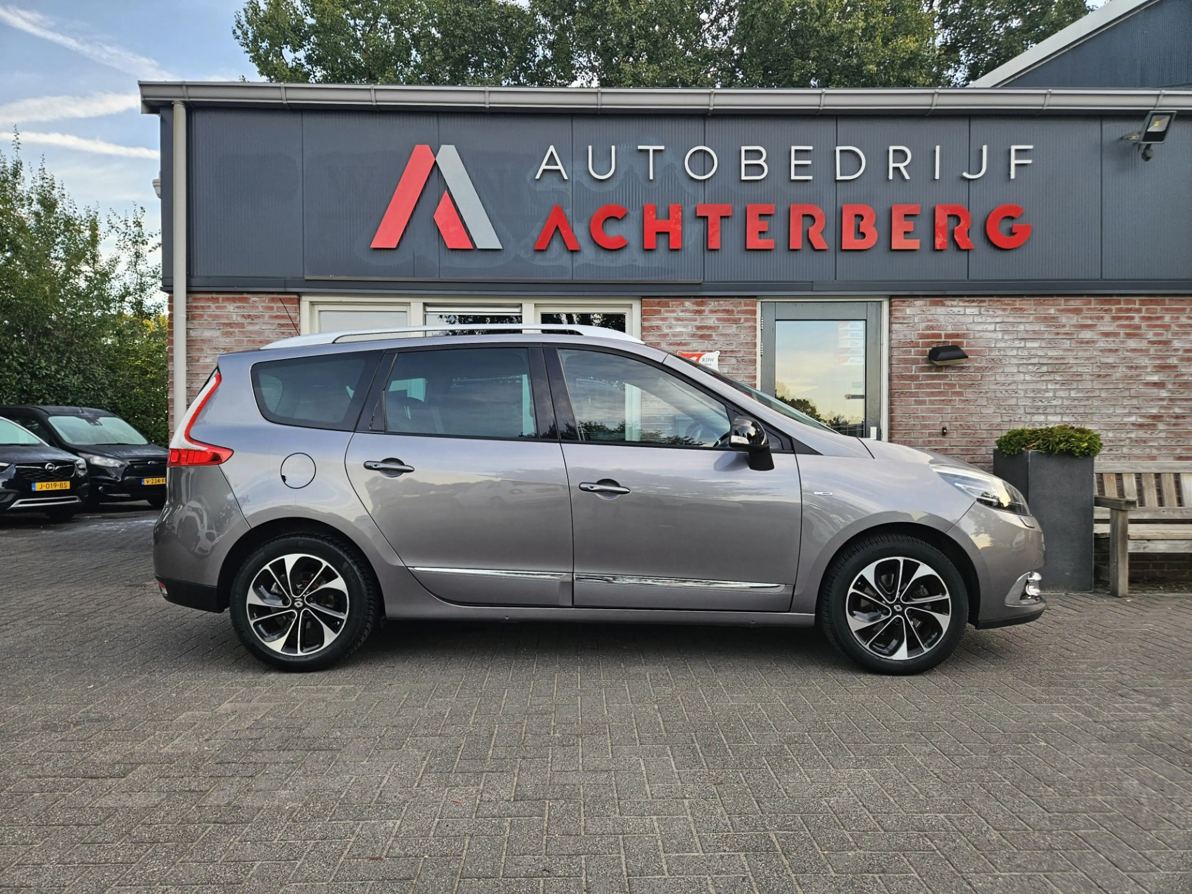Renault Grand Scenic 1.2 TCe Bose Trekhaak! Camera! NAP! Dealer Onderho — photo 48