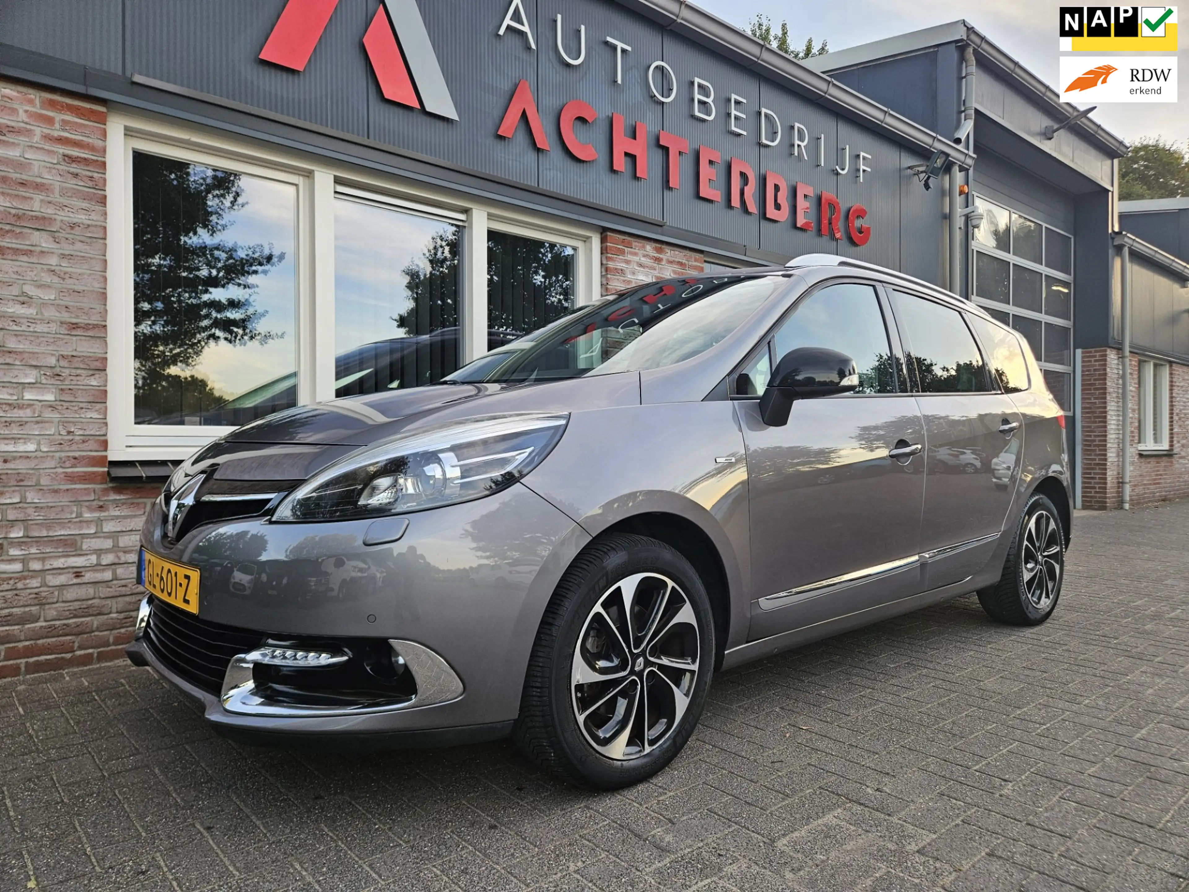 Renault Grand Scenic 1.2 TCe Bose Trekhaak! Camera! NAP! Dealer Onderho