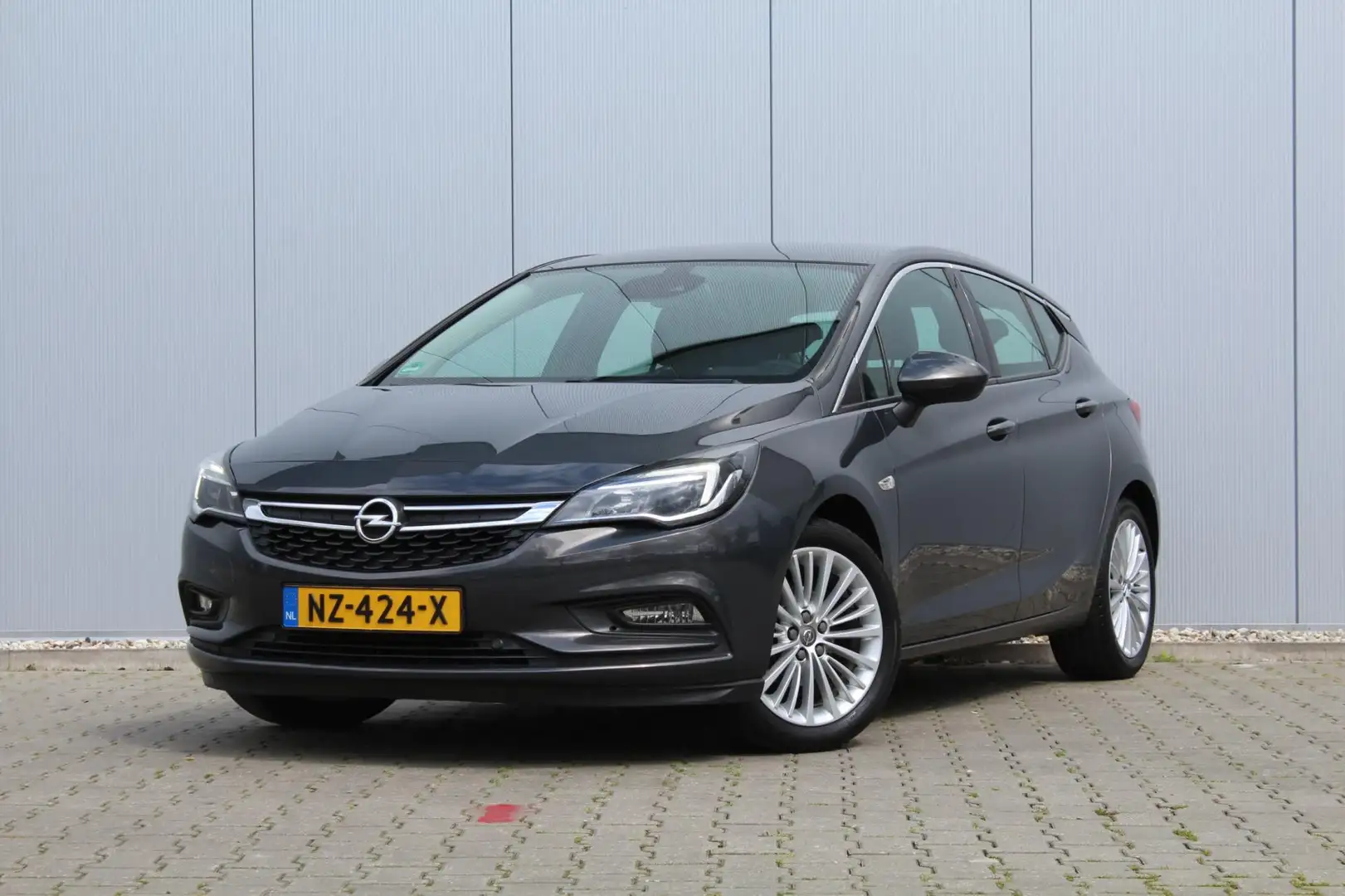 Opel Astra 1.4 Innovation | 150PK | ACC | ECC | Navigatie | P Grau - 1