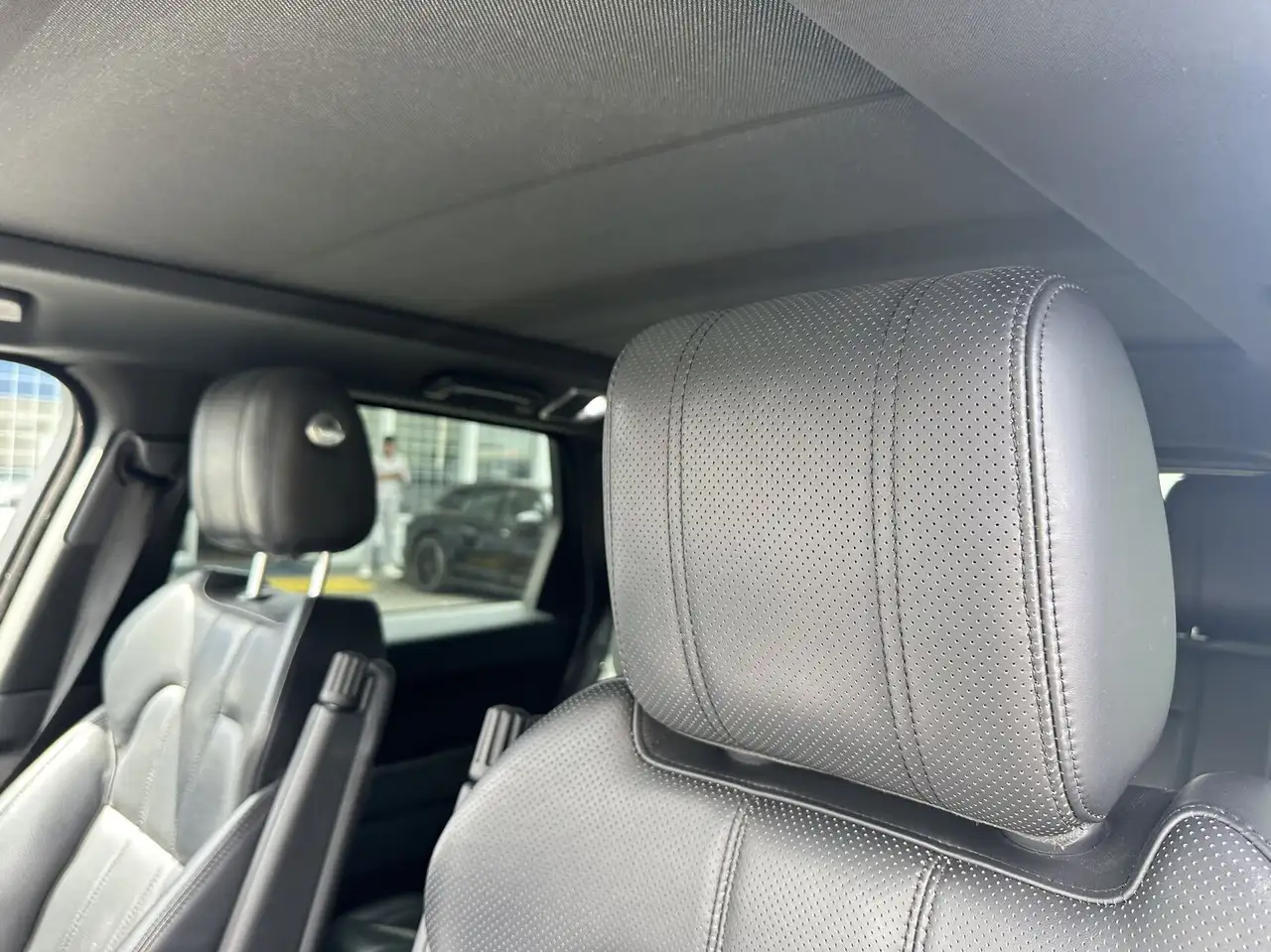 Land Rover Range Rover Sport photo Land Rover Range Rover Sport