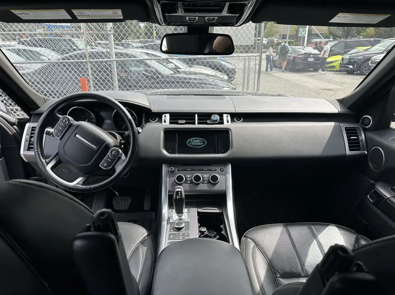 Land Rover Range Rover Sport photo Land Rover Range Rover Sport
