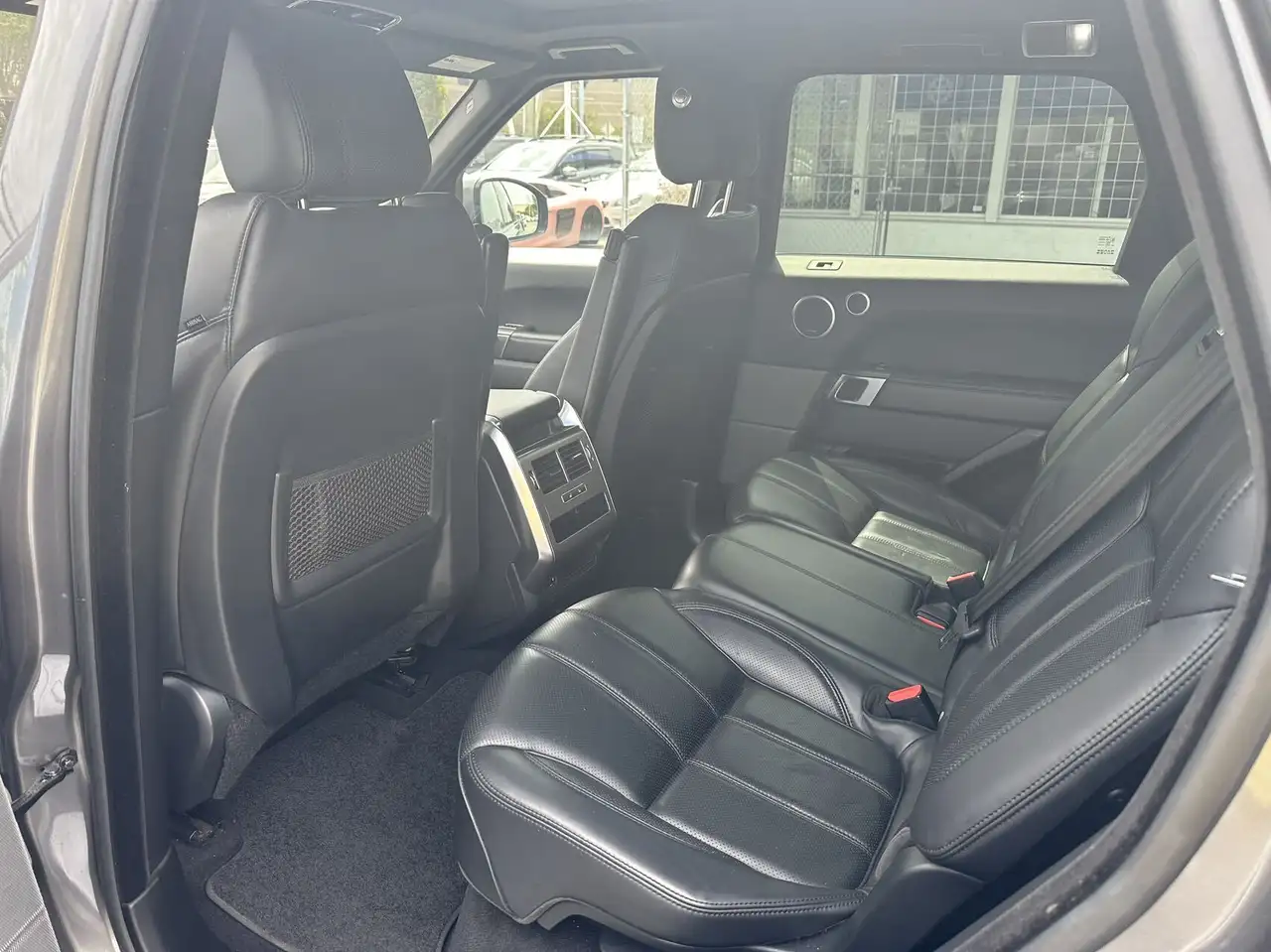 Land Rover Range Rover Sport photo Land Rover Range Rover Sport