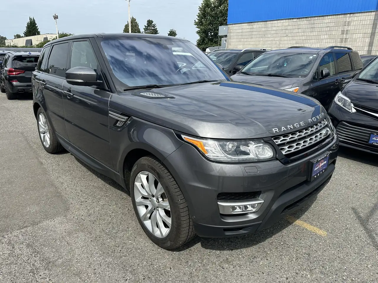 Land Rover Range Rover Sport photo Land Rover Range Rover Sport