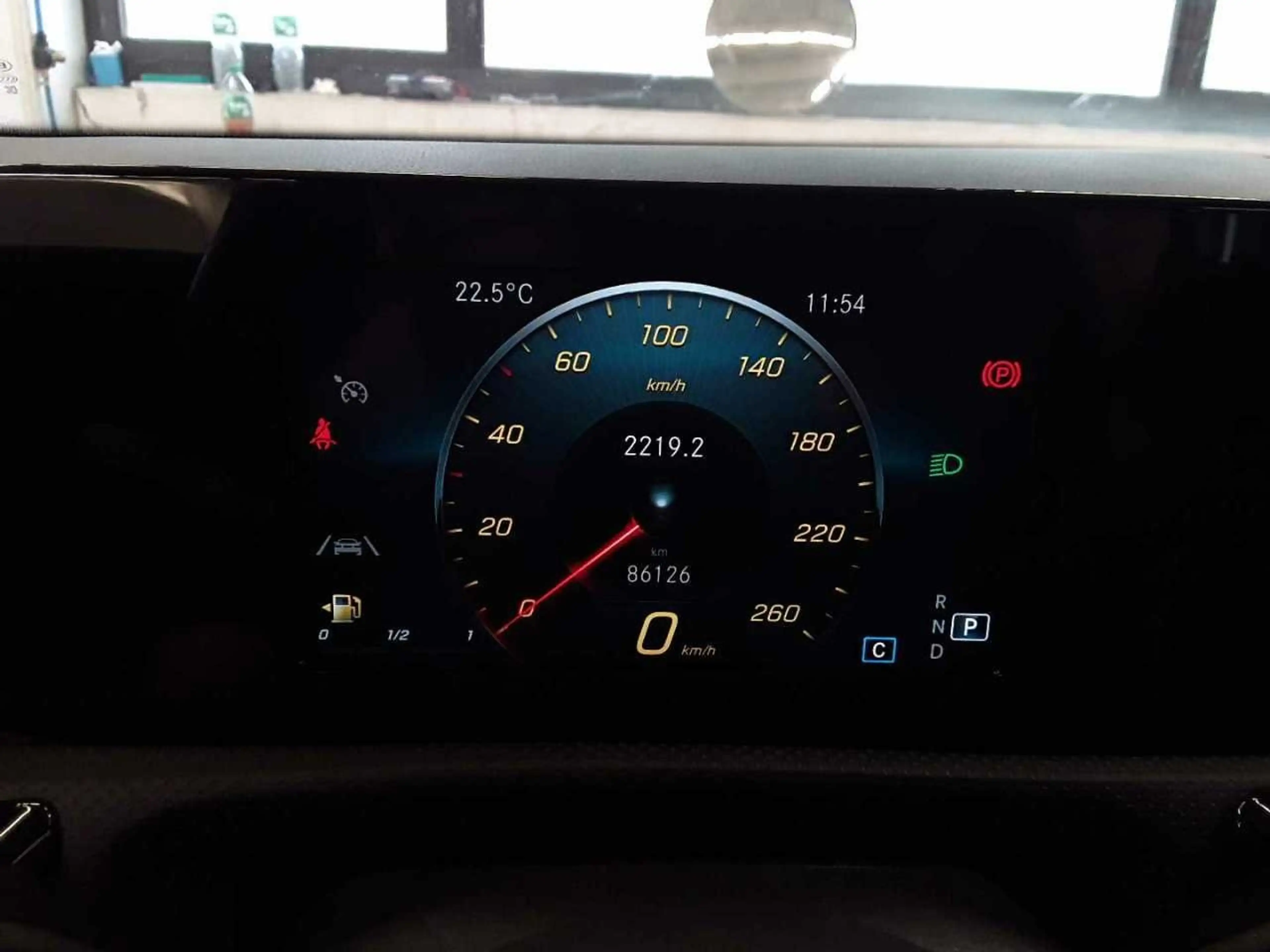 Mercedes-Benz CLA 200 SB Progressive Pano S-Dach — photo 9