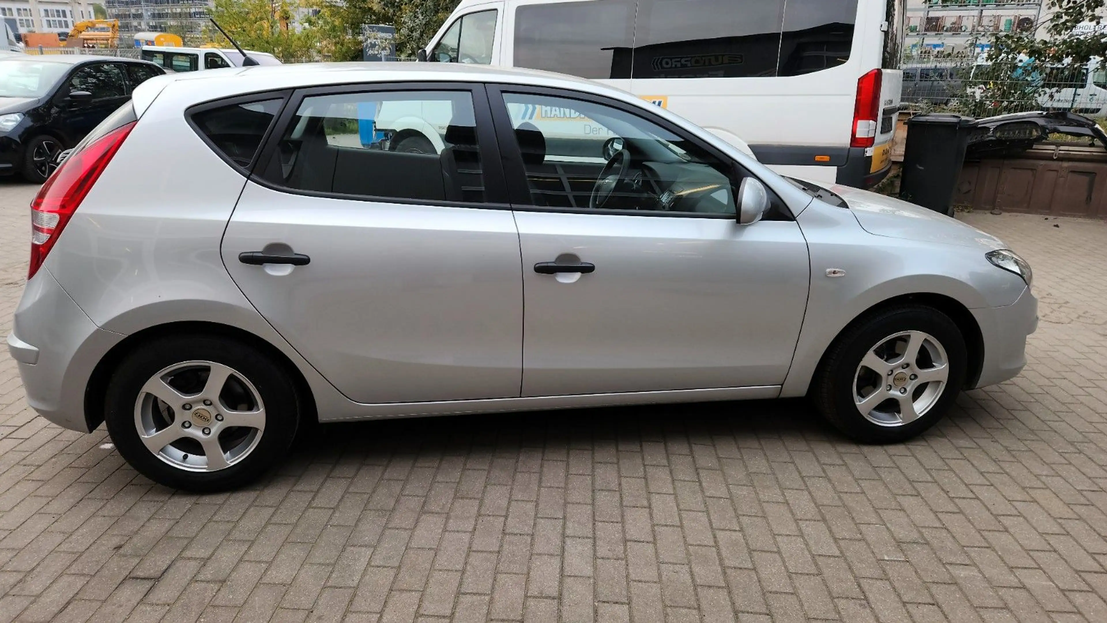 Hyundai i30 1.4 Classic*Klima*2.Hand*HU/AU 03.28* — photo 8