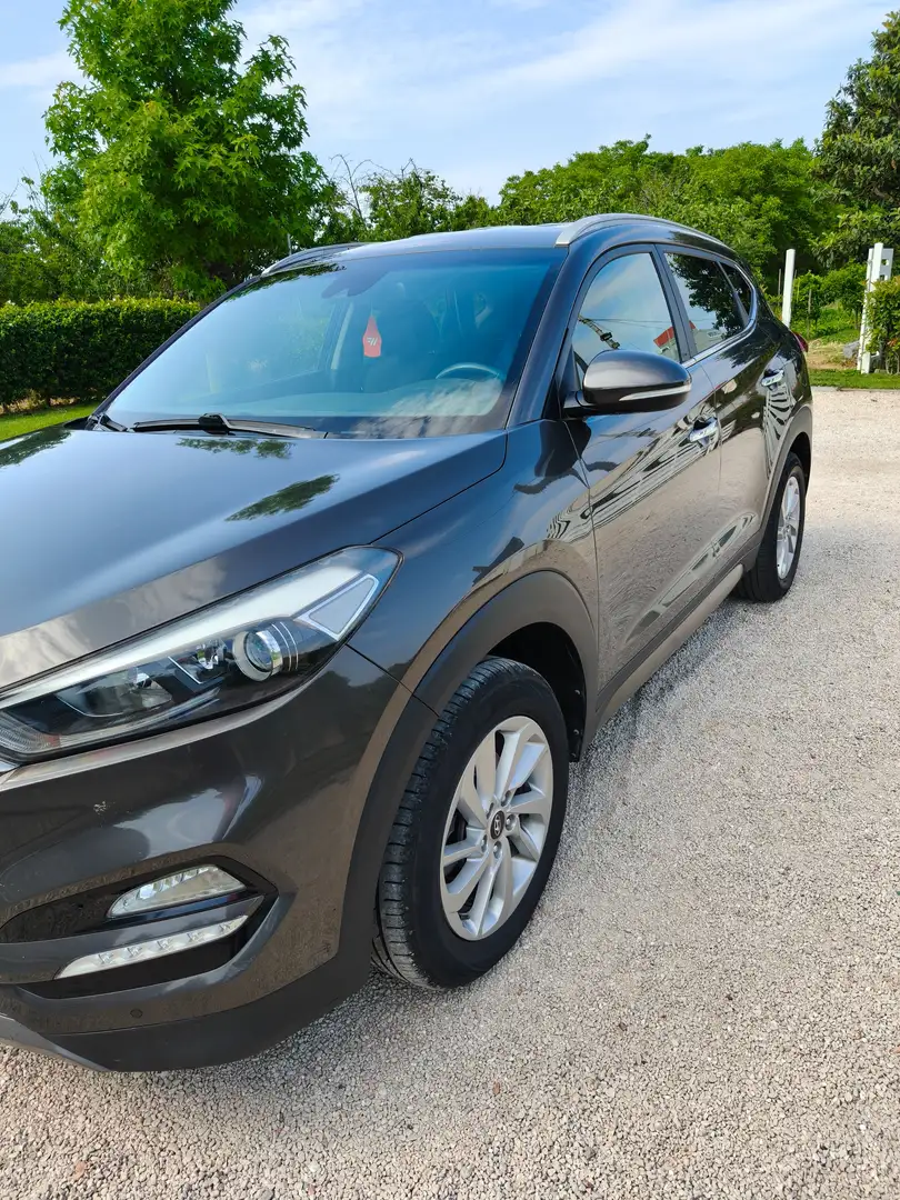 Hyundai TUCSON Tucson II 2015 2.0 crdi Xpossible 4wd 136cv Grigio - 2