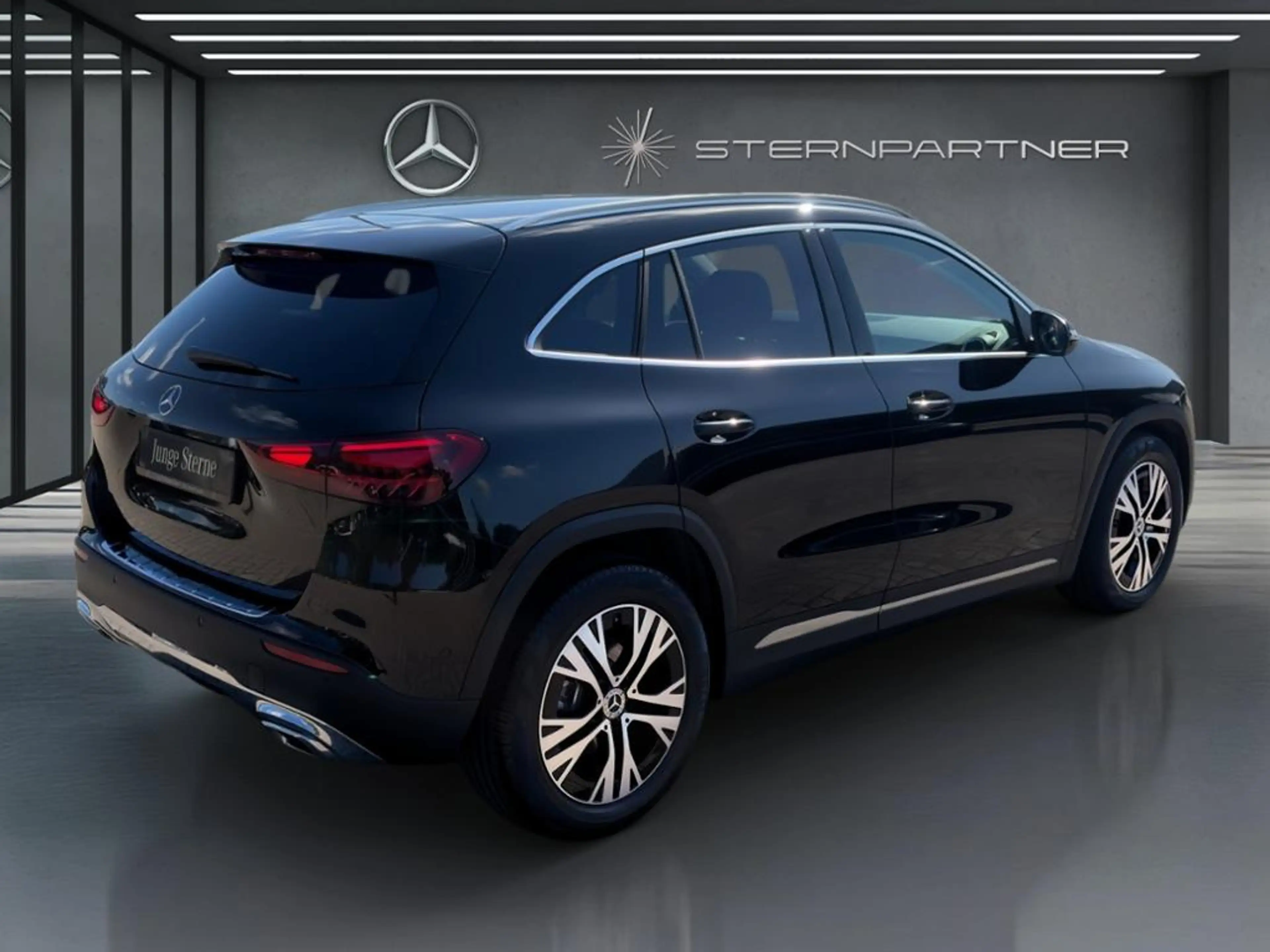 Mercedes-Benz GLA 180 PROGRESSIVE+KAMERA+SPUR+PARKT.+LED — photo 5