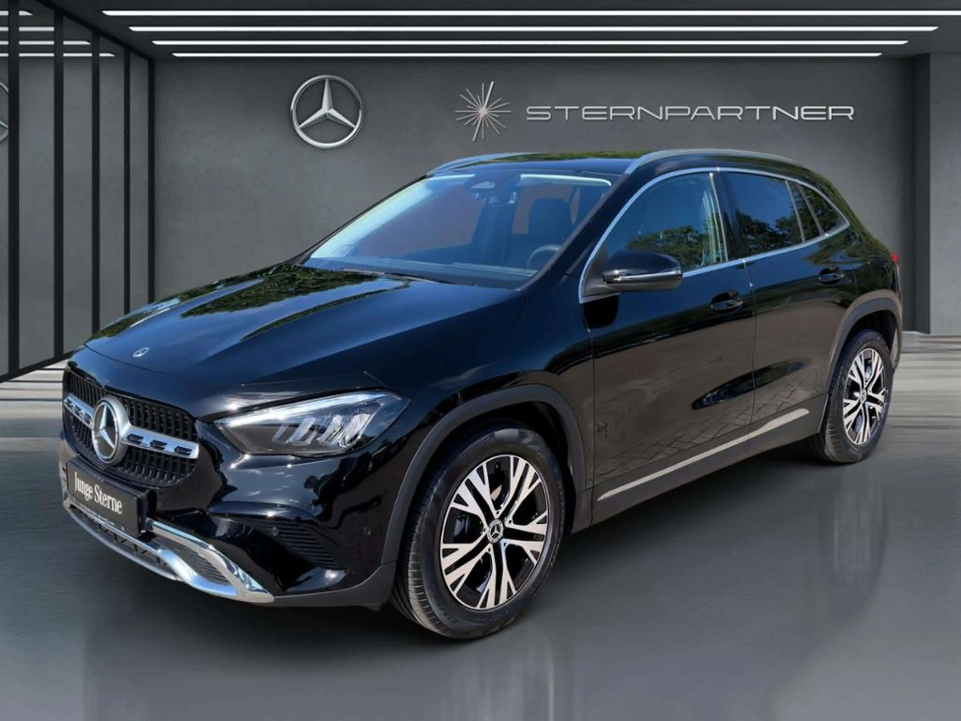 Mercedes-Benz GLA 180 PROGRESSIVE+KAMERA+SPUR+PARKT.+LED