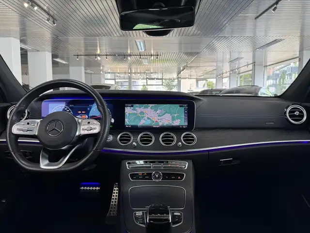 Mercedes-Benz E-Class view 14