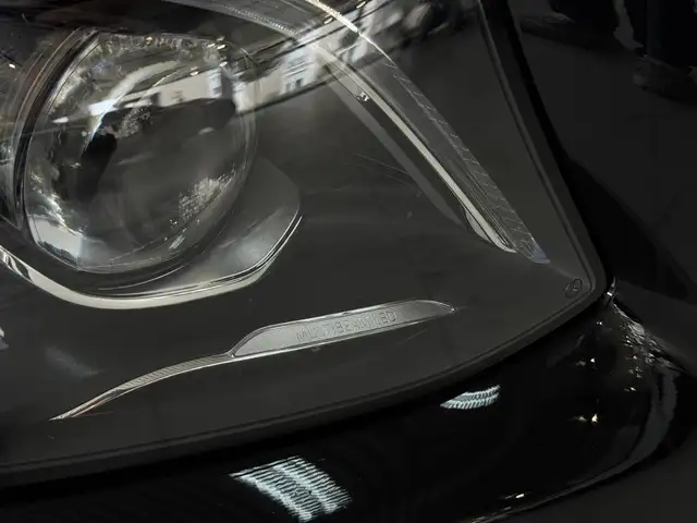 Mercedes-Benz E-Class view 9