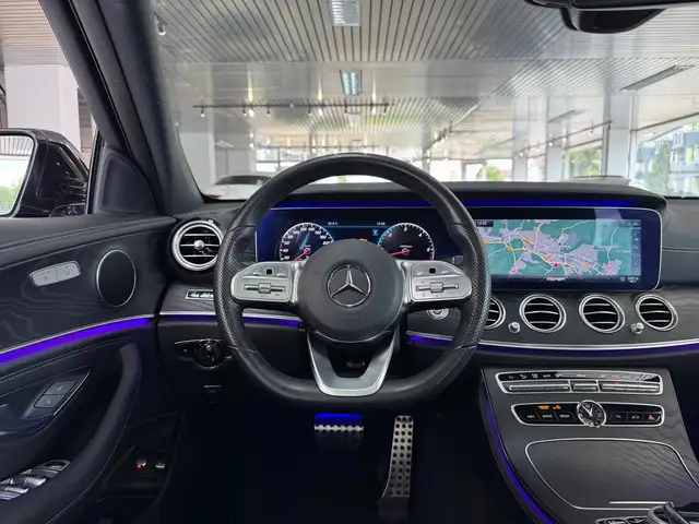 Mercedes-Benz E-Class view 13