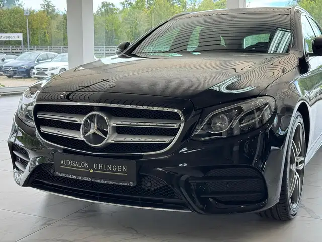 Mercedes-Benz E-Class view 8
