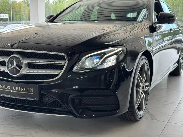 Mercedes-Benz E-Class view 11
