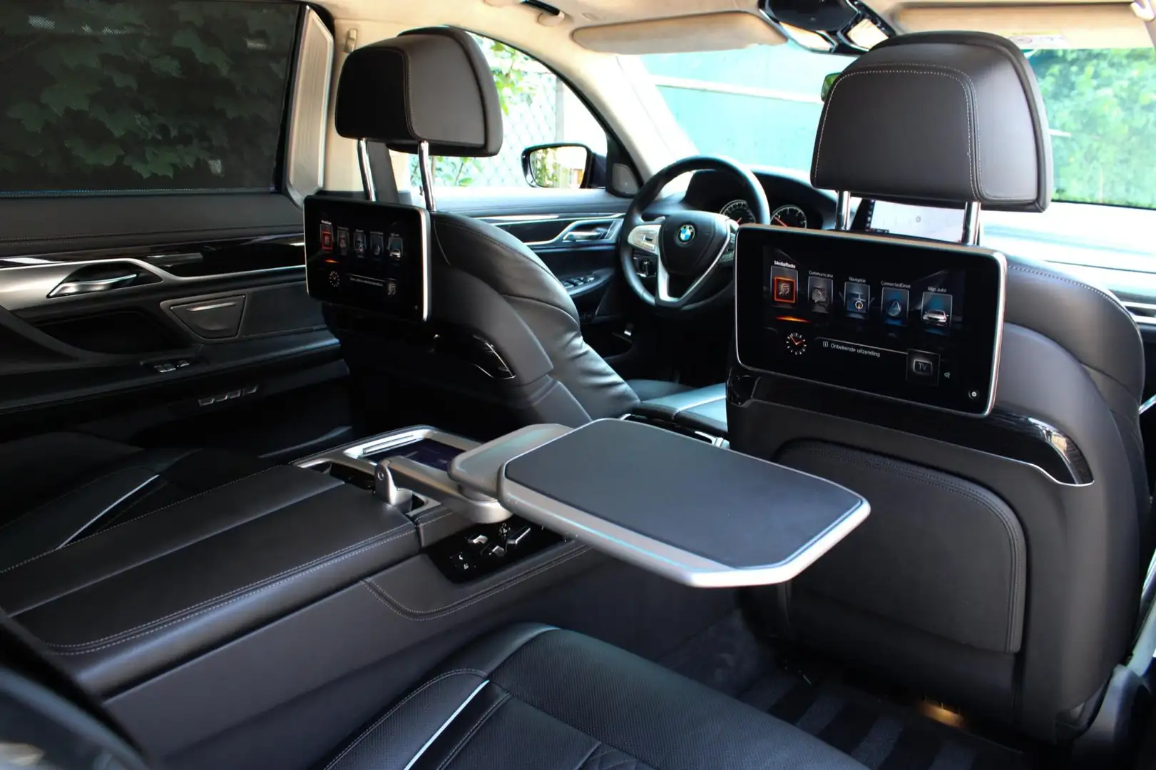 BMW 740 7-serie 740Ld xDrive PANO LASER MASSAGE ALLE OPTIE Grey - 2