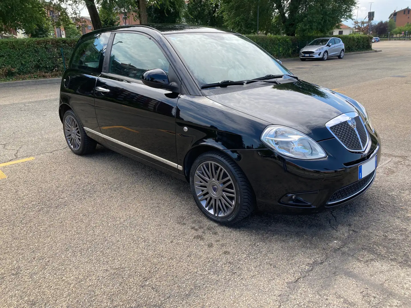 Lancia Ypsilon Ypsilon II 2007 1.2 8v Elle 69cv Nero - 1