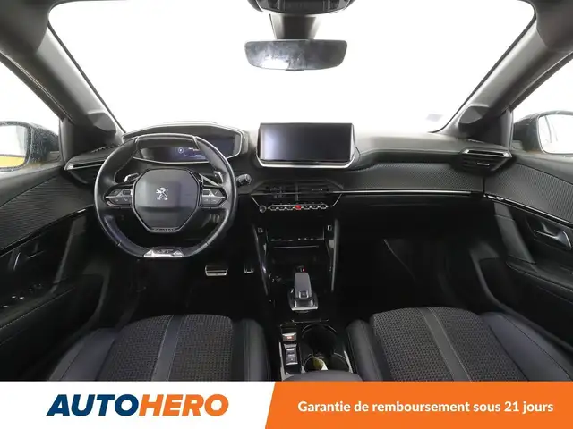 Peugeot 208 view 12