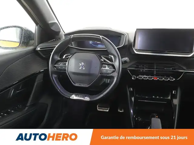 Peugeot 208 view 13