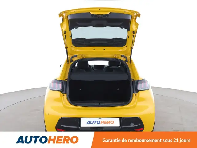 Peugeot 208 view 16